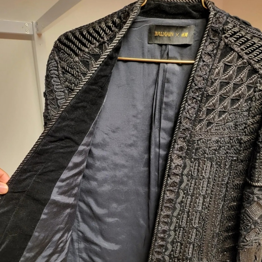 Authentic Balmain x H&M Embroidered Jacket US 34R - Picture 5 of 10